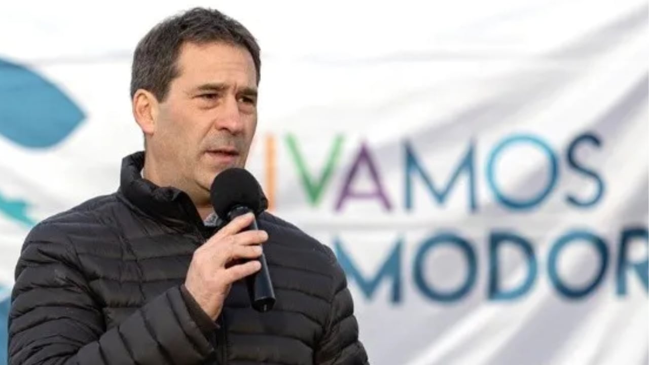 Juan Pablo Luque se postula como candidato a gobernador con "Arriba Chubut". Foto: Gentileza Crónica