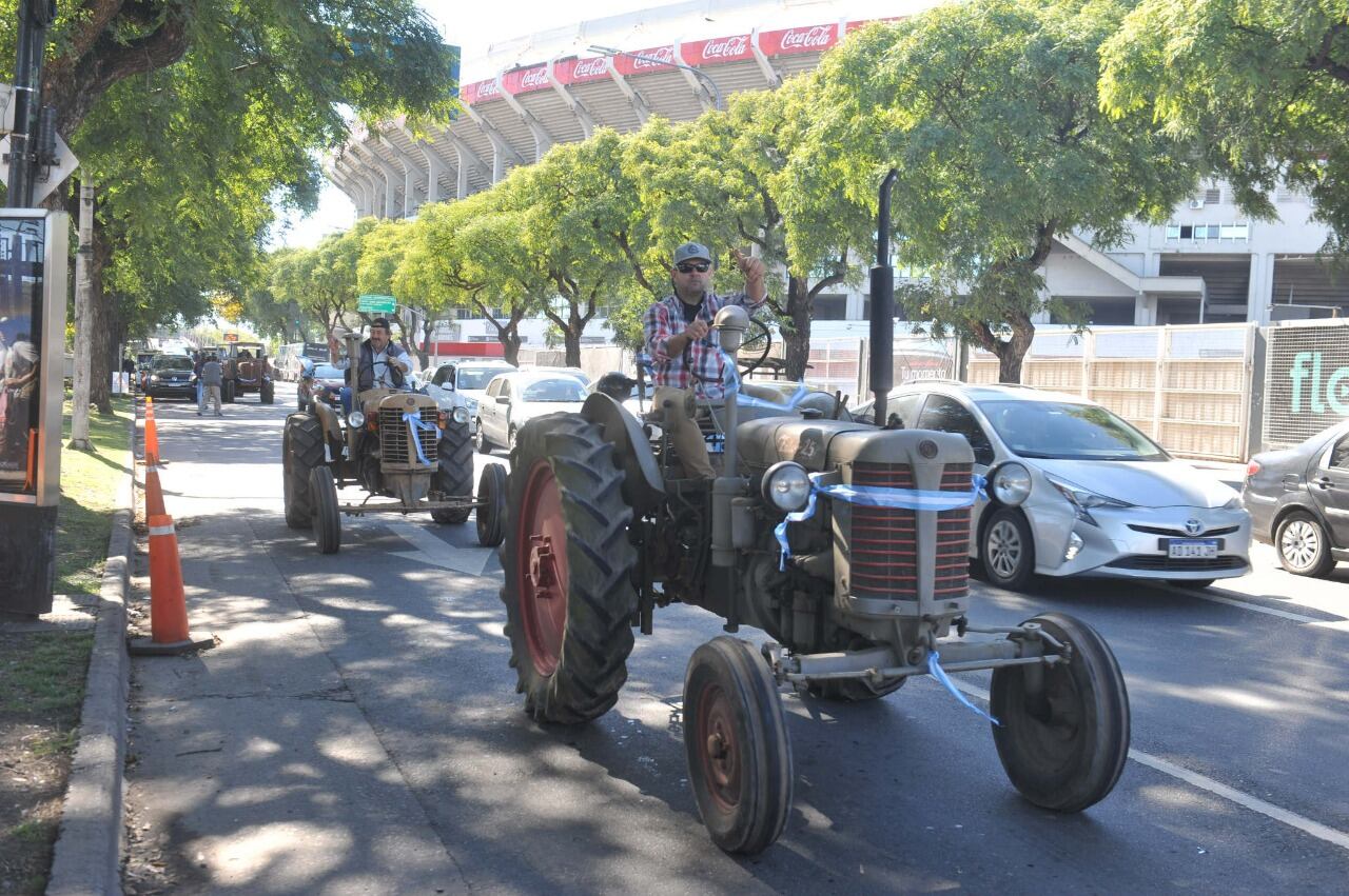 Tractorazo en contra de las medidas del Gobierno nacional. / Clarín 