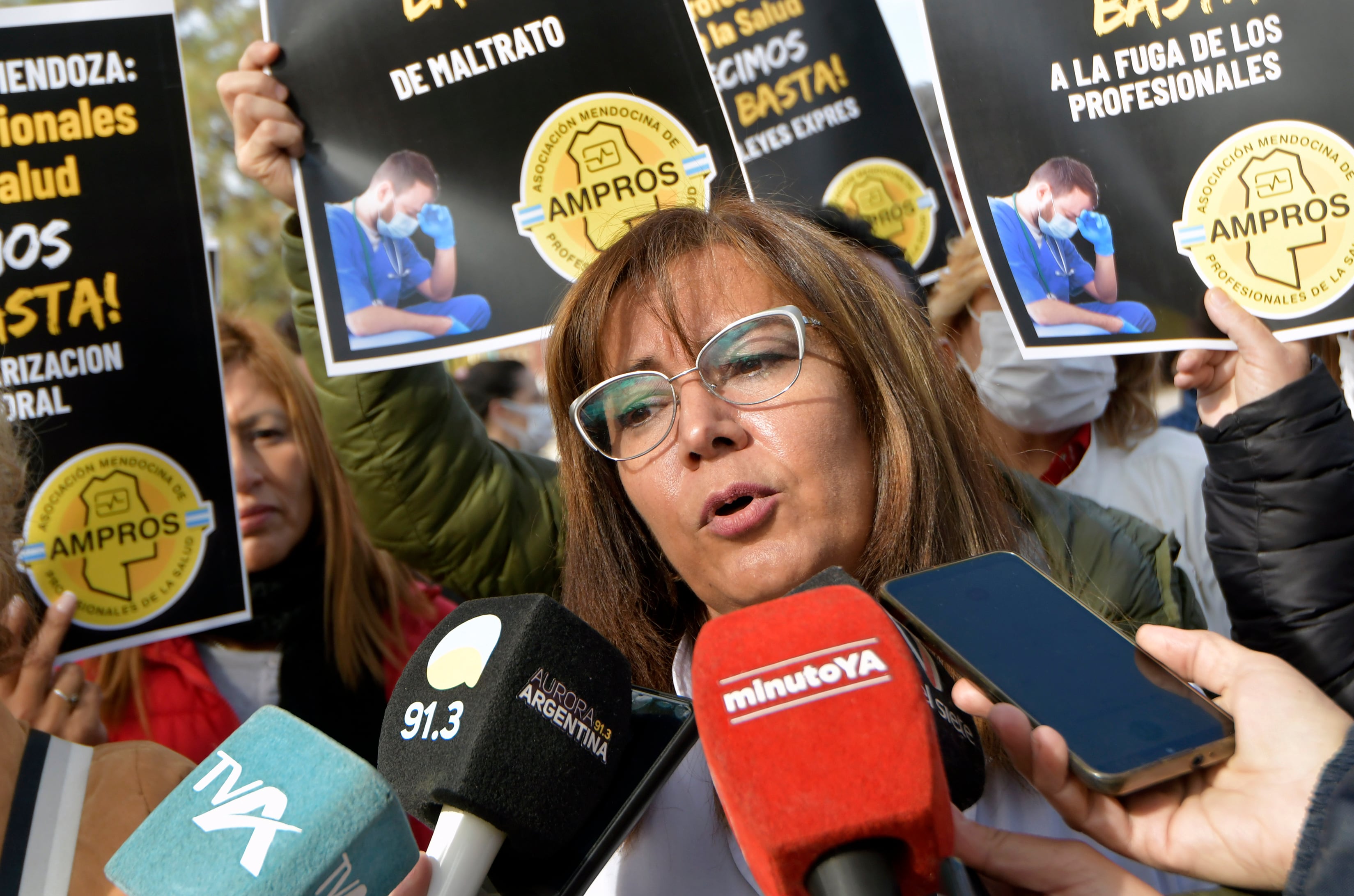 14 de Junio 2022 Política

Anuncio de marcha de la Salud

Desde Ampros la gremialista Claudia Iturbe junto a la dra. Mariana Arreguini jefa de internación del Hospital Notti , anunciaron el paro para la semana que viene


Foto:  Orlando Pelichotti / Los Andes