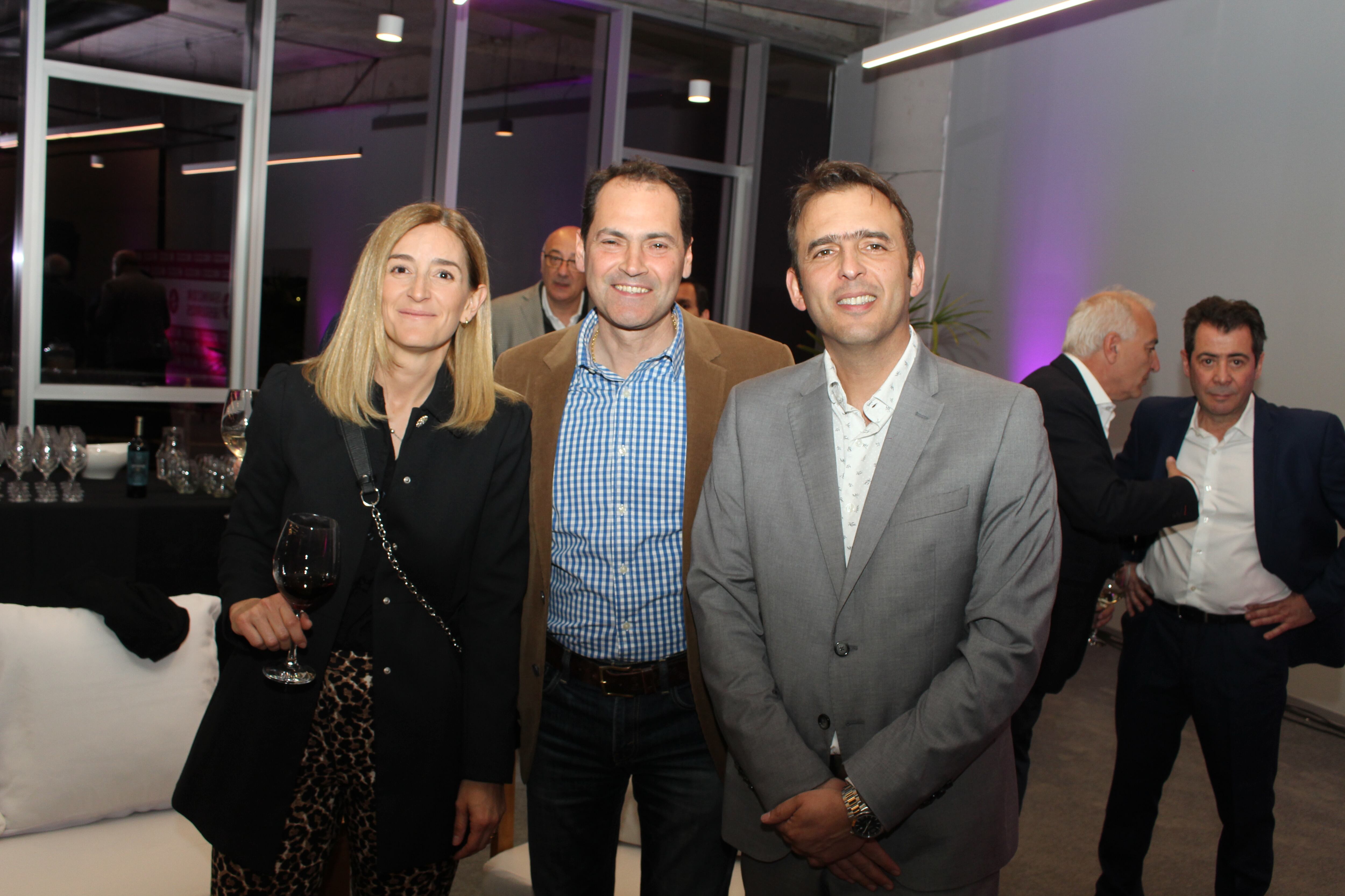 Lucrecia Alvarez, Mauricio Badaloni y René Villegas.