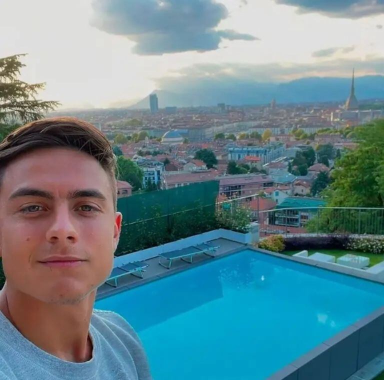 La casa de Paulo Dybala y Oriana Sabatini por dentro