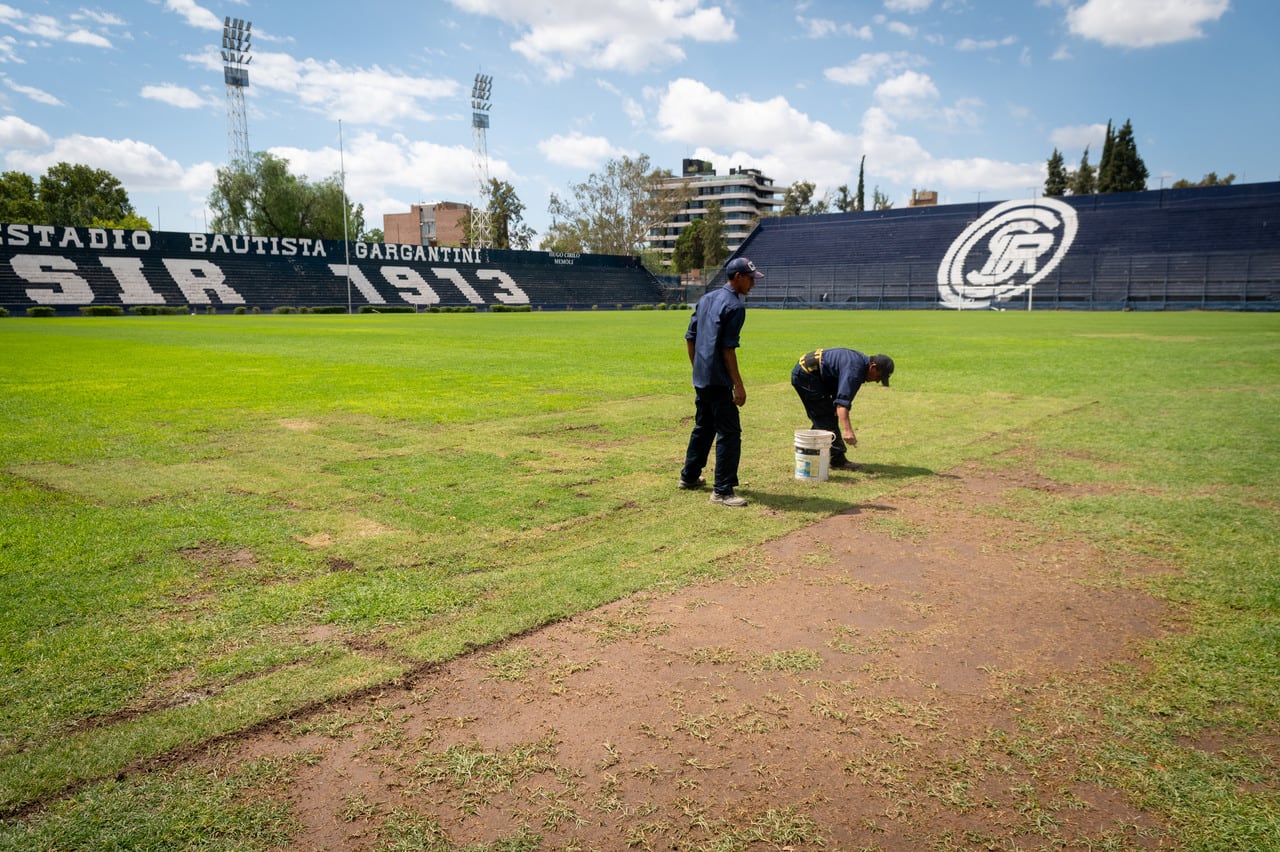 Así avanzan los trabajos en el Gargantini a días del debut de Independiente Rivadavia en Primera
Foto: Ignacio Blanco / Los Andes