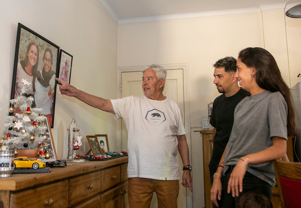 Familia de María José Coni, asesinada en Montañita. | Foto: Los Andes