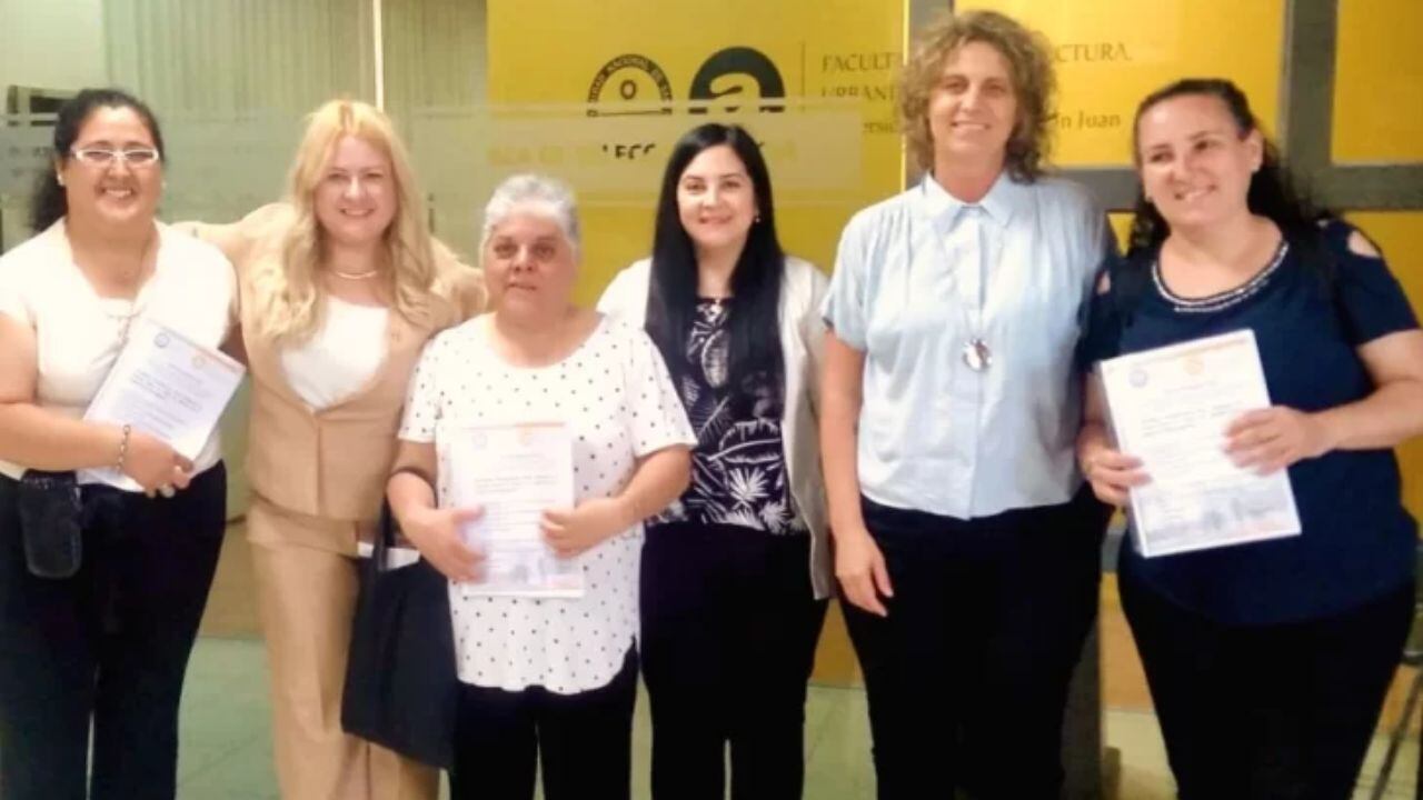 Sandra Funes, a sus 61 años, se recibió como Técnica Universitaria en Higiene y Seguridad.