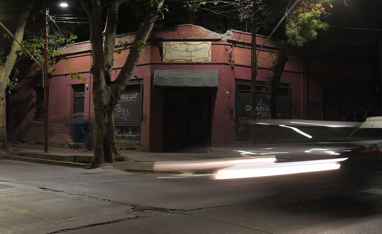 Teatro Bar Los Angelitos, la historia del teatro fundado por Ernesto "Flaco" Suárez. Foto: Marcelo Rolland / Los Andes