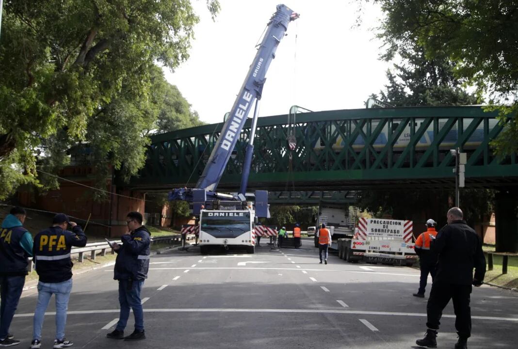 La empresa Trenes Argentinos confirmó que este sábado se realizaron las tareas pertinentes para bajar el furgón. Gentileza: NA.