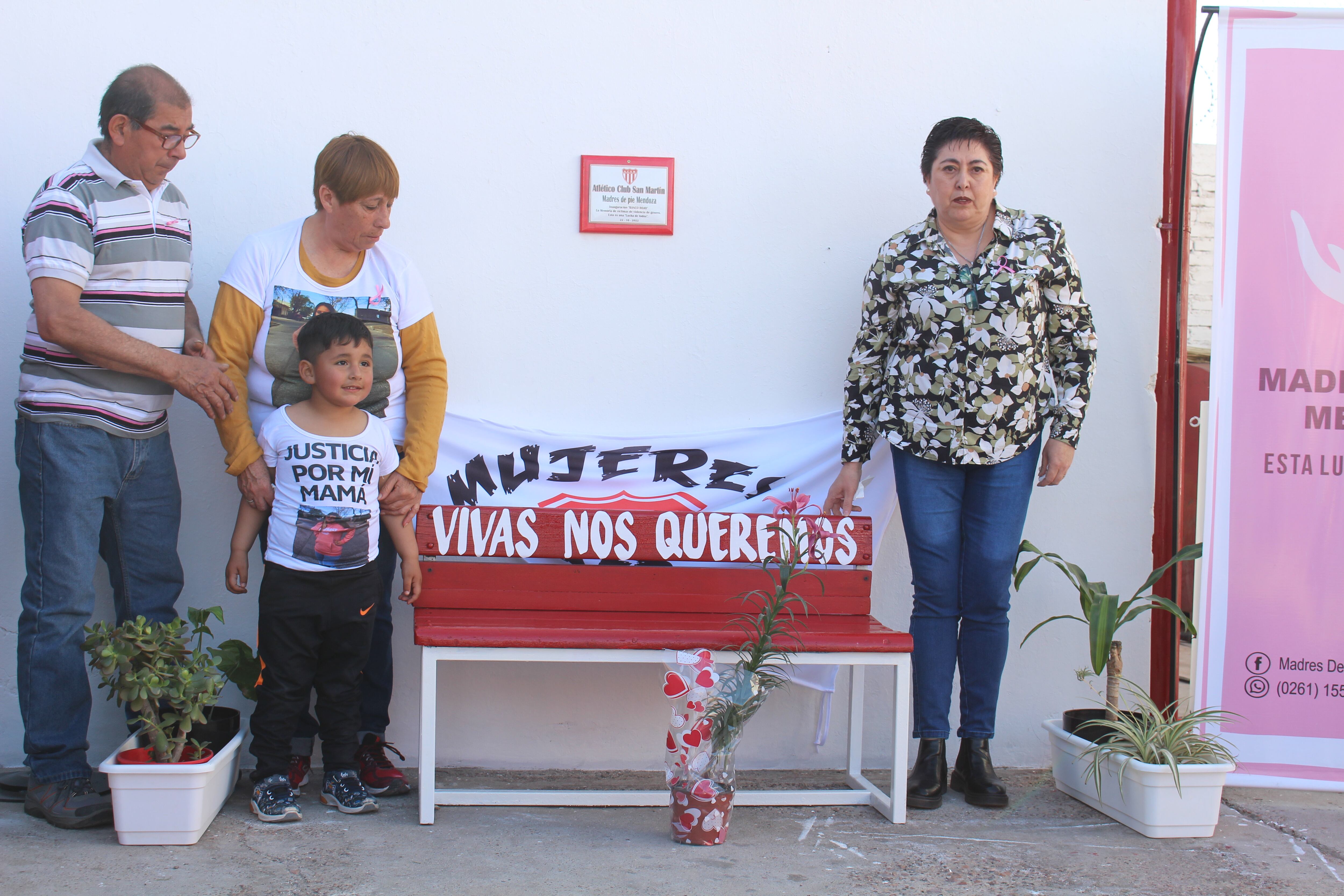 Familiares de mujeres víctimas de violencia de género dijeron presente.