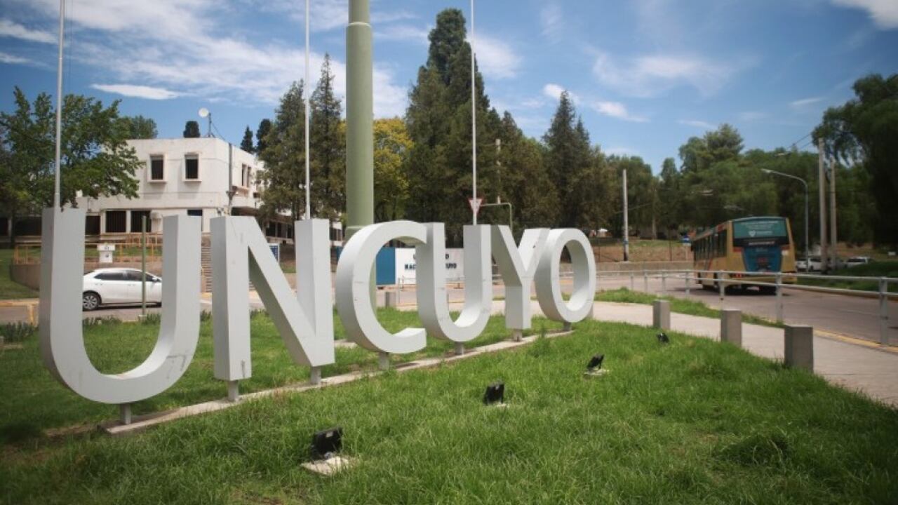 UNCuyo 