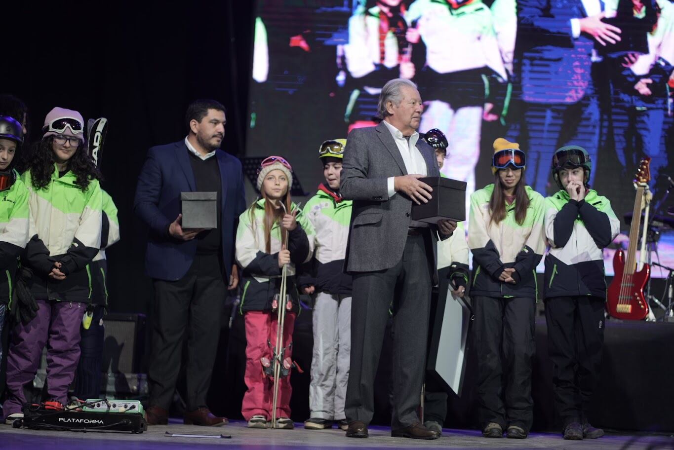 Tito Lowenstein, el padre de Las Leñas fue homenajeado. Gentileza/Municipalidad de Malargüe.