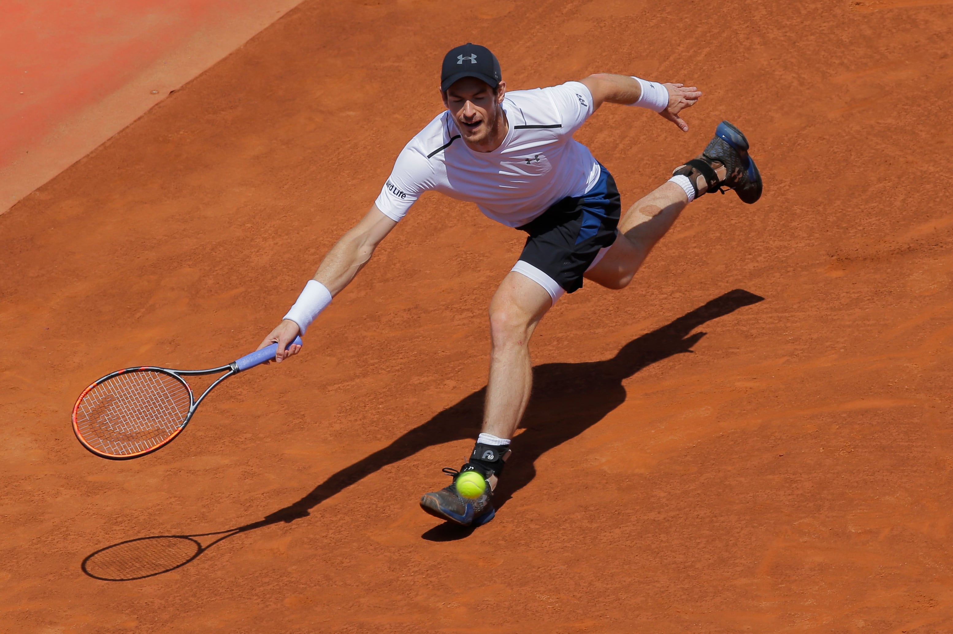 El británico Andy Murray se retiró de la actividad profesional como jugador, pero sigue vinculado al Tenis como entrenador. /Foto: AP