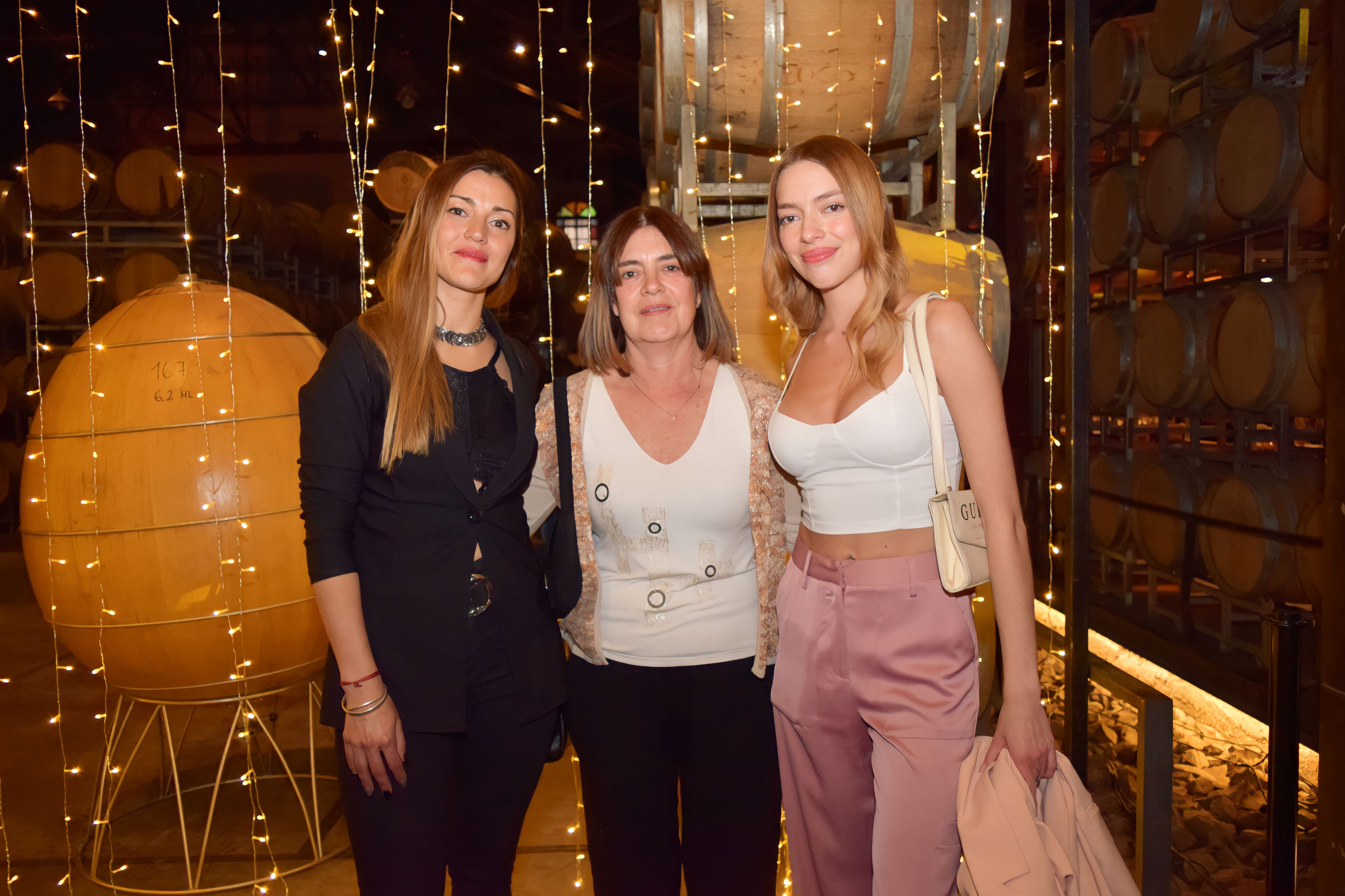 Cecilia, Fabiana y Paloma de La casa del Escultor