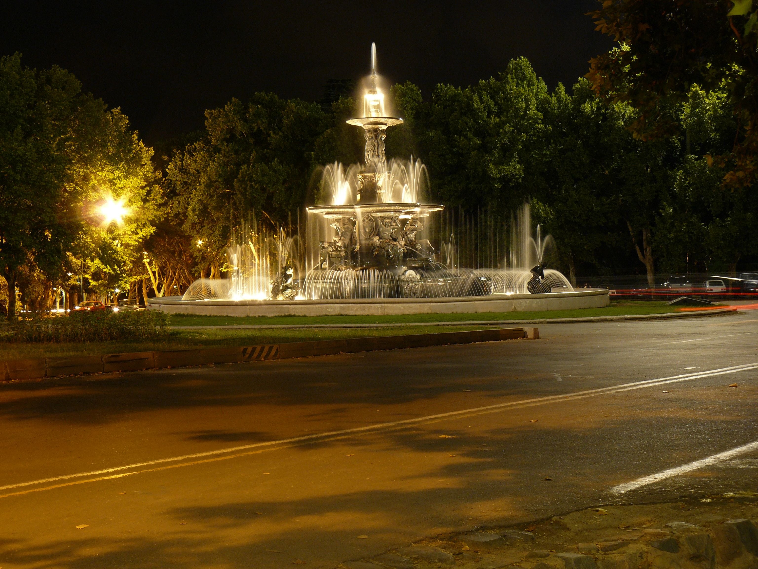 Una pareja fue a cenar al parque San Martín y vivió un hecho que estremece en las redes.