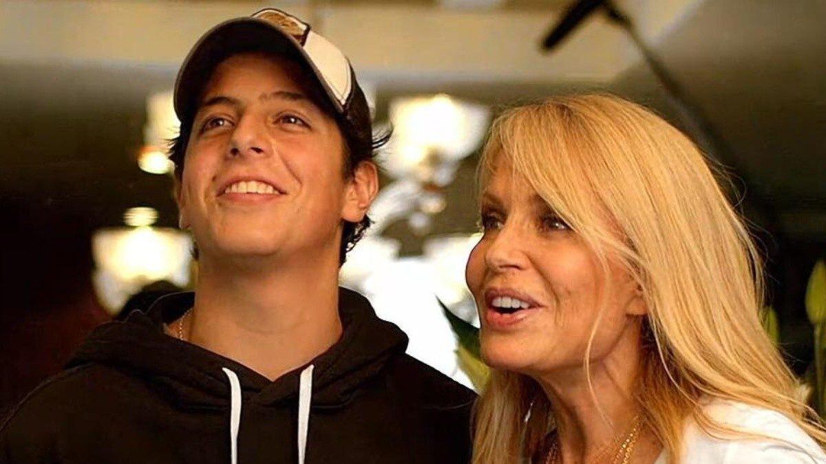 Cecilia Bolocco junto a su hijo, Máximo