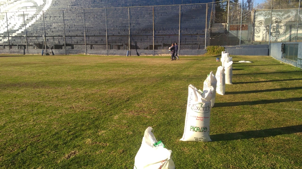 En renovación. El Bautista Gargantini está siendo remodelado y el primer equipo de Independiente hace de local en la cancha de Maipú.  / CSIR 