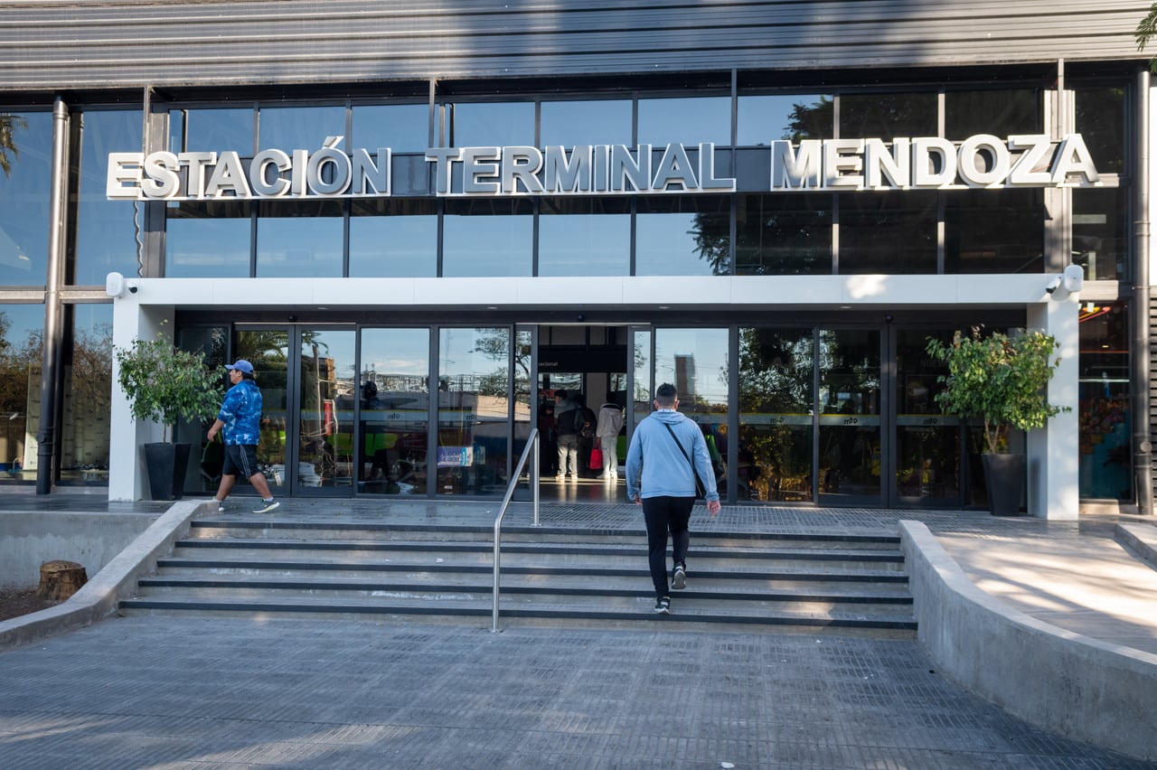 La estación terminal de ómnibus de pasajeros de Mendoza.

Foto archivo: Ignacio Blanco / Los Andes 