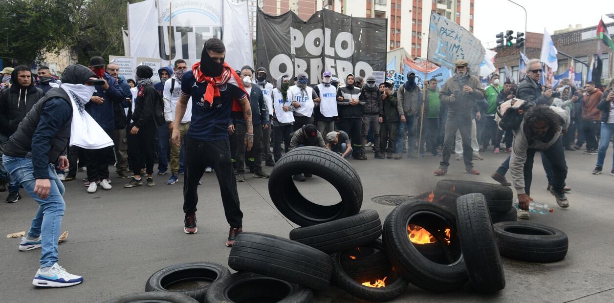 Imágenes del piquete en Avenida Maipú. Foto: gentileza Clarín.