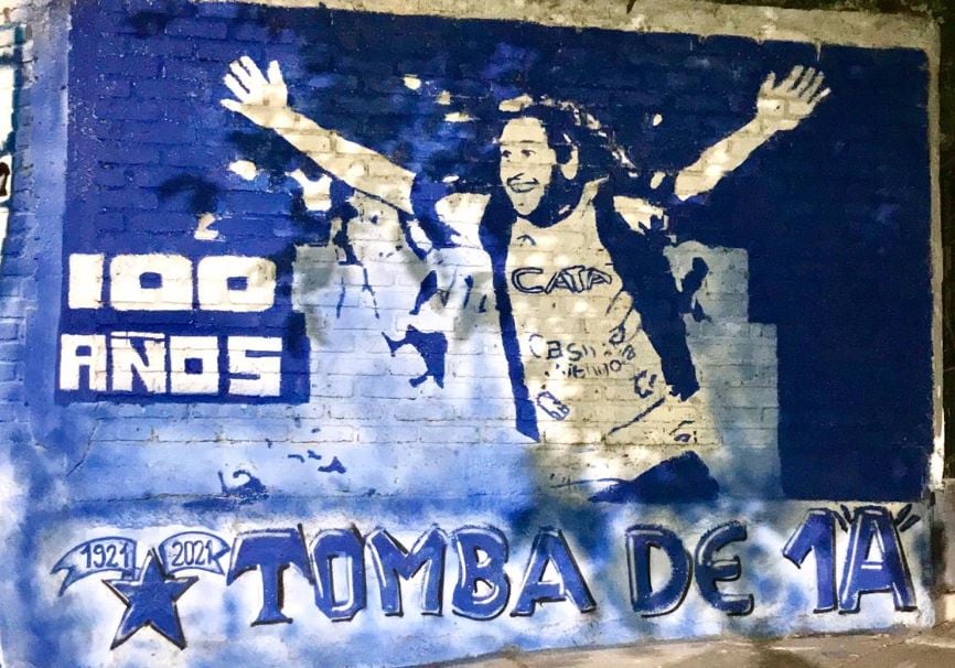 Hace algunos años, al Tanque lo homenajearon con un mural en las inmediaciones del Gambarte. 