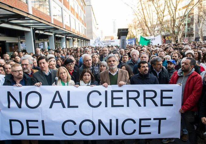 El Conicet manifestó su preocupación por el cierre propuesto en su momento por Javier Milei. Foto: X / @Politica_ln