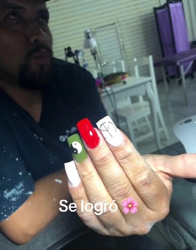 Estaba en un curso de manicura, la modelo no fue y su papá tuvo un conmovedor gesto. Foto: captura.