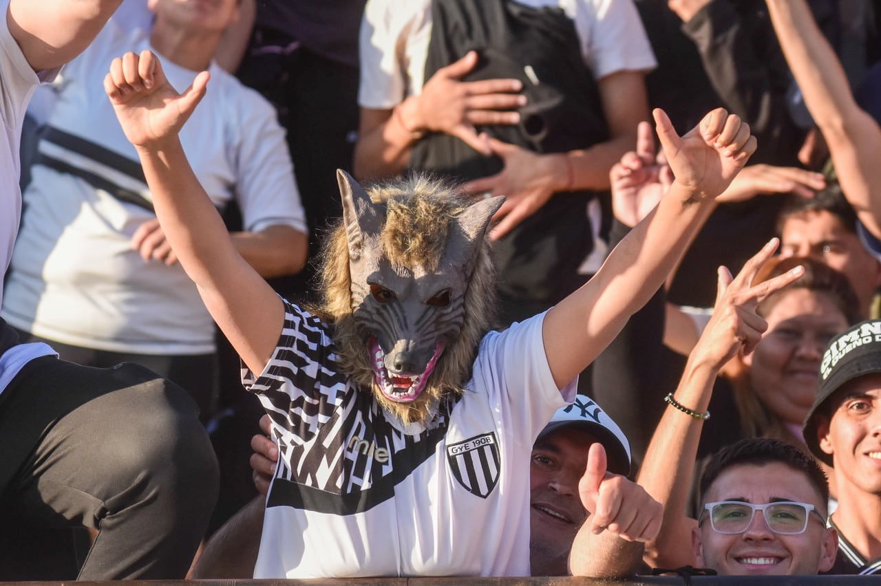 Histórico: Gimnasia y Esgrima eliminó a Independiente Rivadavia y se metió en las semifinales de la Primera Nacional.
Foto: Mariana Villa / Los Andes