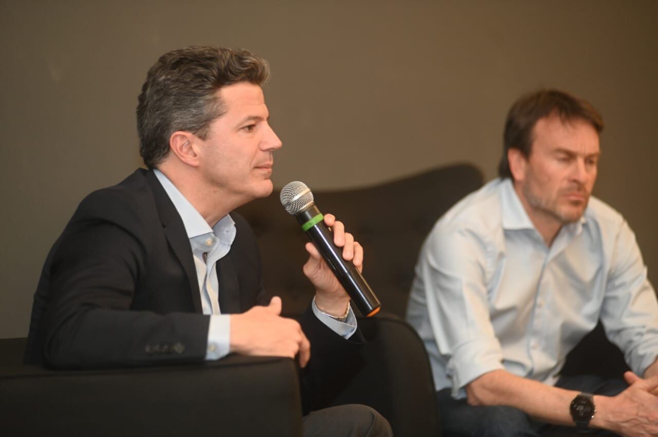 Luciano Laspina, el principal asesor económico de Patricia Bullrich, presentó su libro "Desenredar la Argentina", en el Arena Maipú, ante una multitud de dirigentes de Cambia Mendoza.