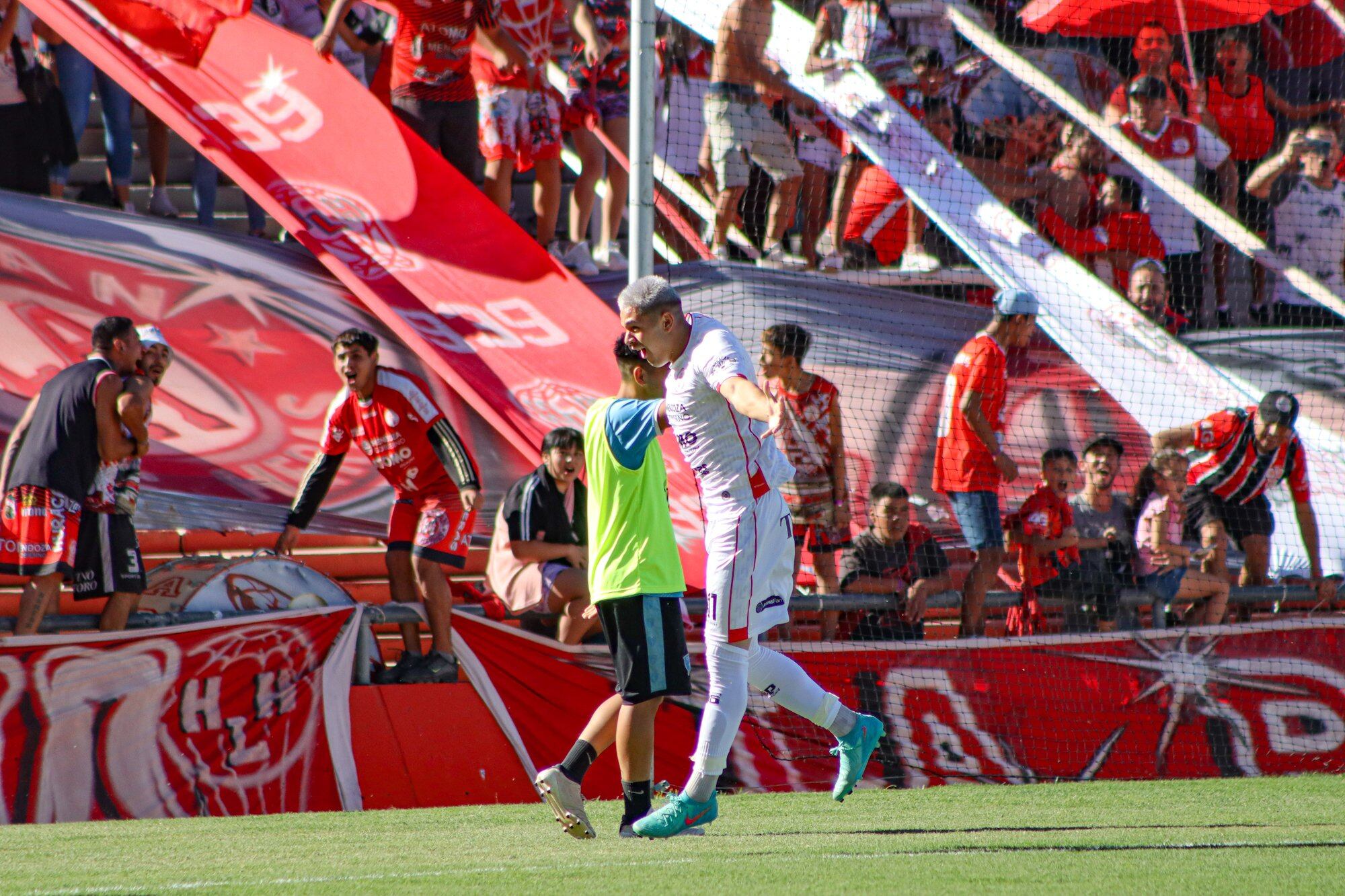 Huracán se ven las caras en el Federal A / Prensa HLH