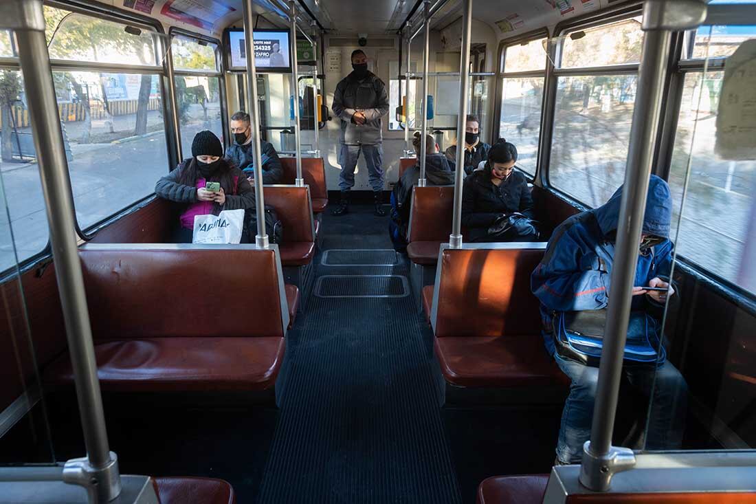 El servicio de transporte público del metrotranvía funciona con horarios de día domingo.