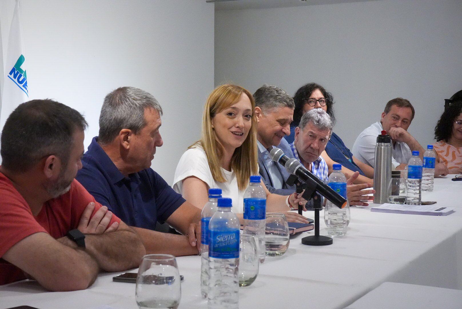 La senadora nacional y otros justicialistas se reunieron con la CGT.