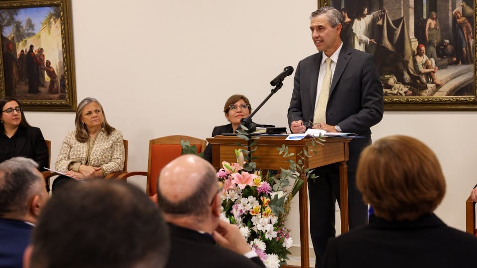 Joaquín Costa, uno de los referentes, en conferencia de prensa.