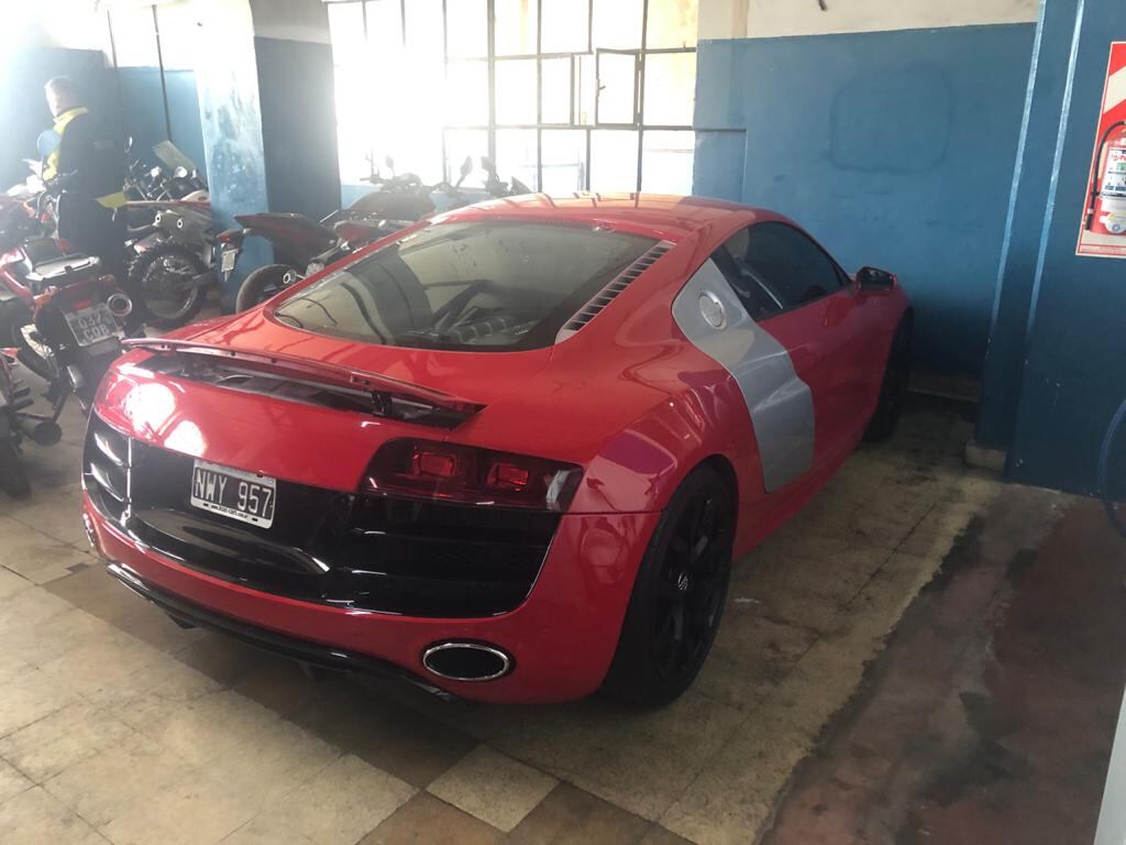 El Audi R8 que fue incautado por la Policía será rematado y lo recaudado se donará. Gentileza.