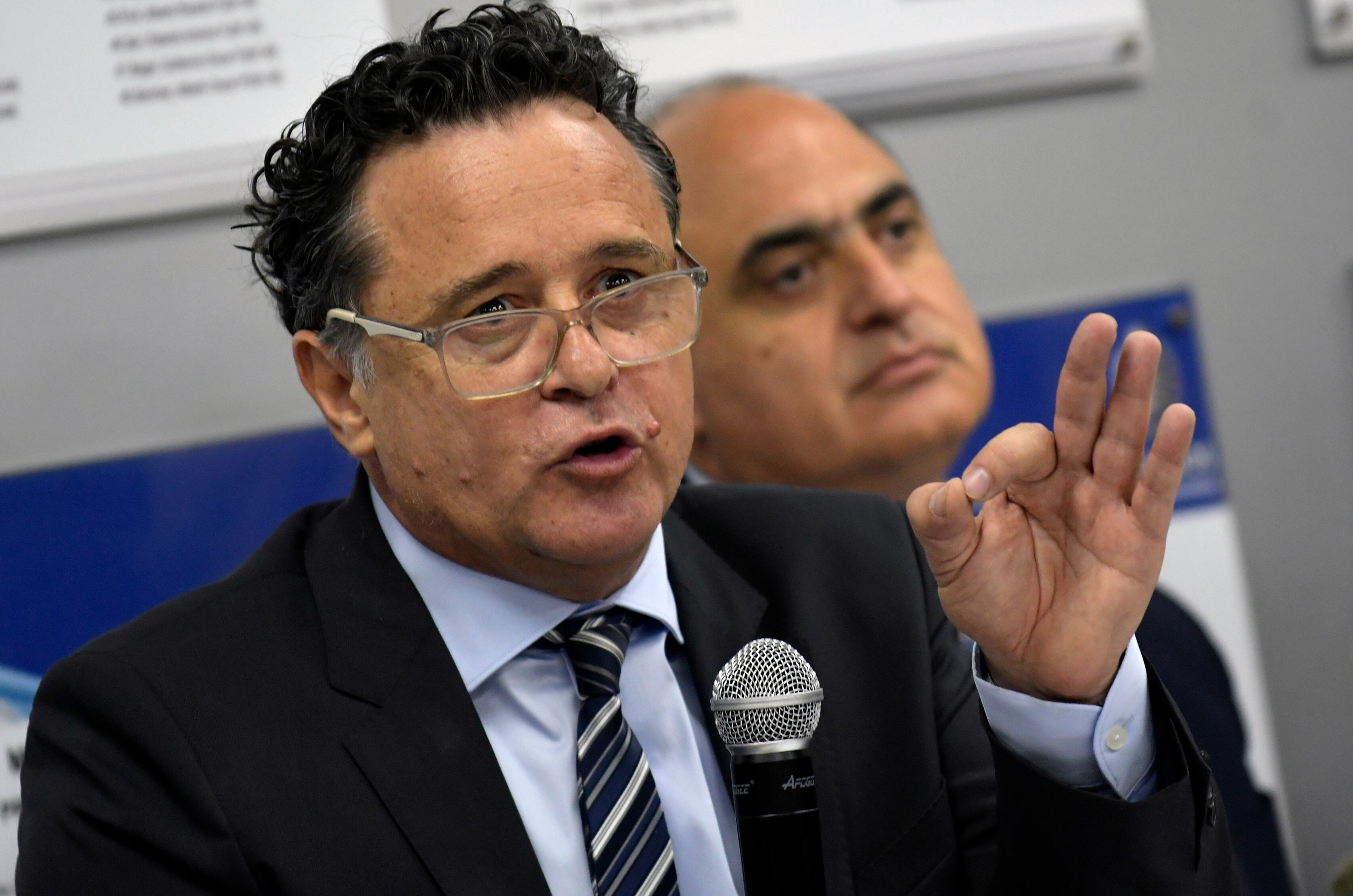 Ministros de la Suprema Corte expusieron sobre la reforma de la Suprema Corte

Los Ministro de la Suprema Corte, Omar Palermo y Mario Adaro, se presentaron ante los diputados y senadores dentro de la comisión de Legislación y Asuntos Constitucionales (LAC). 


Foto: Orlando Pelichotti
