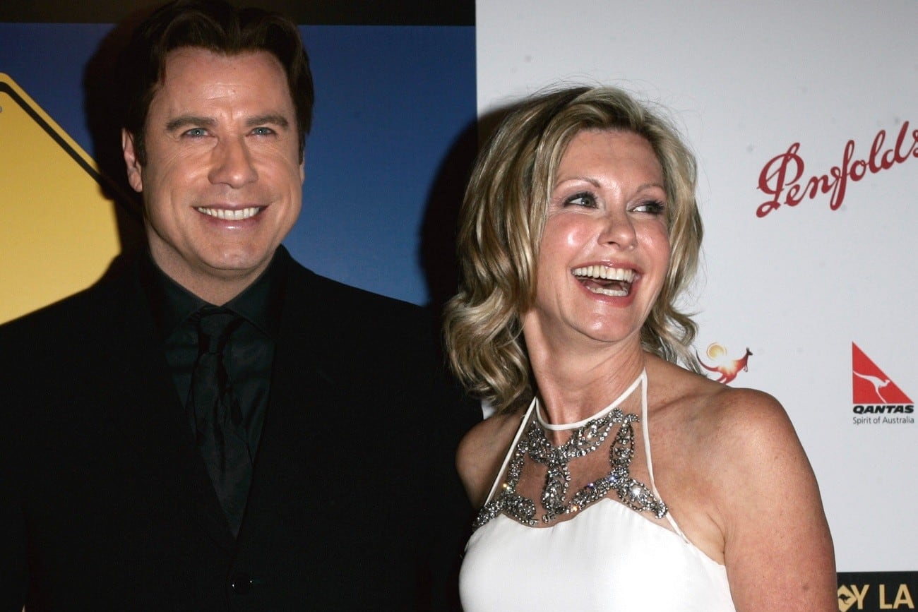 John Travolta y Olivia Newton John en un evento en 2006. (AP)