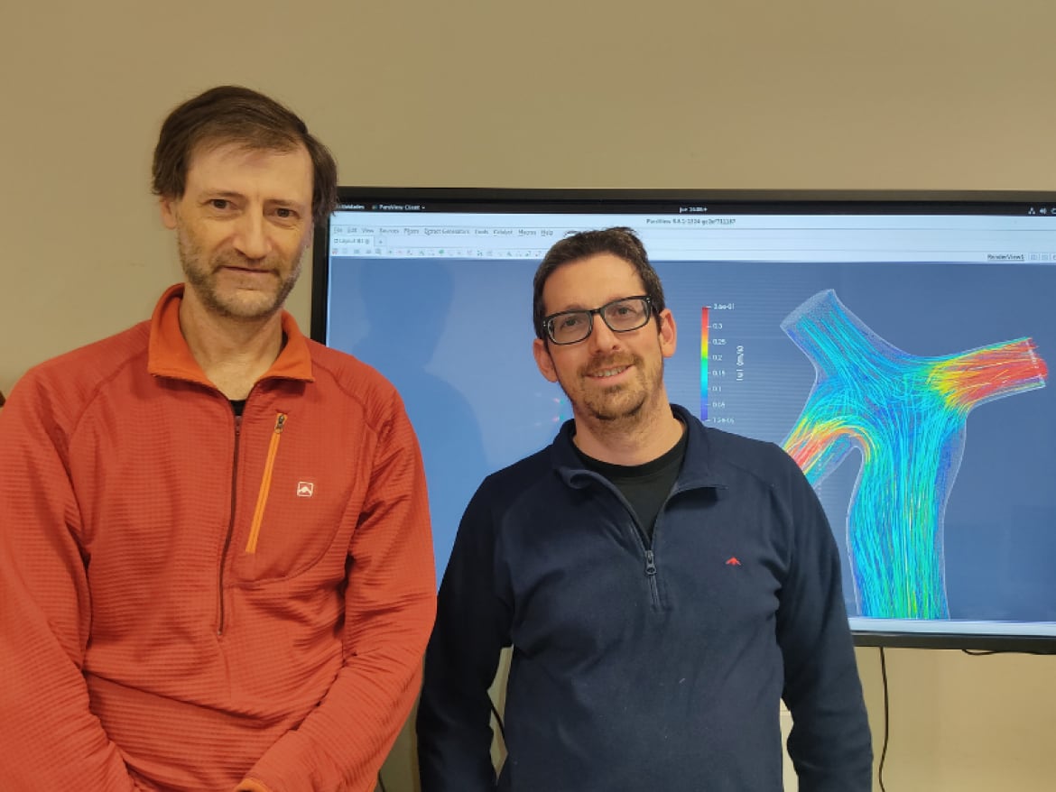 Enzo Dari y René Cejas, profesionales del Balseiro que participan de la iniciativa (Foto gentileza Instituto Balseiro)