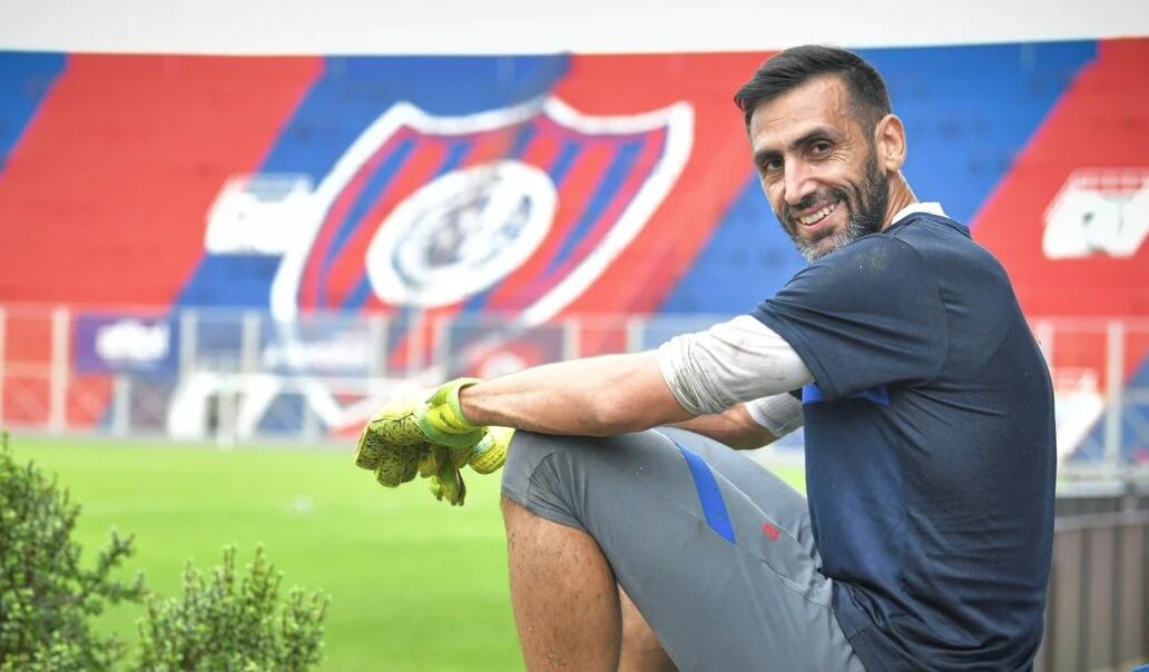 Hinchas y socios de San Lorenzo salieron a copar las redes sociales a favor de la continuidad de Sebastián Torrico como arquero del Ciclón.