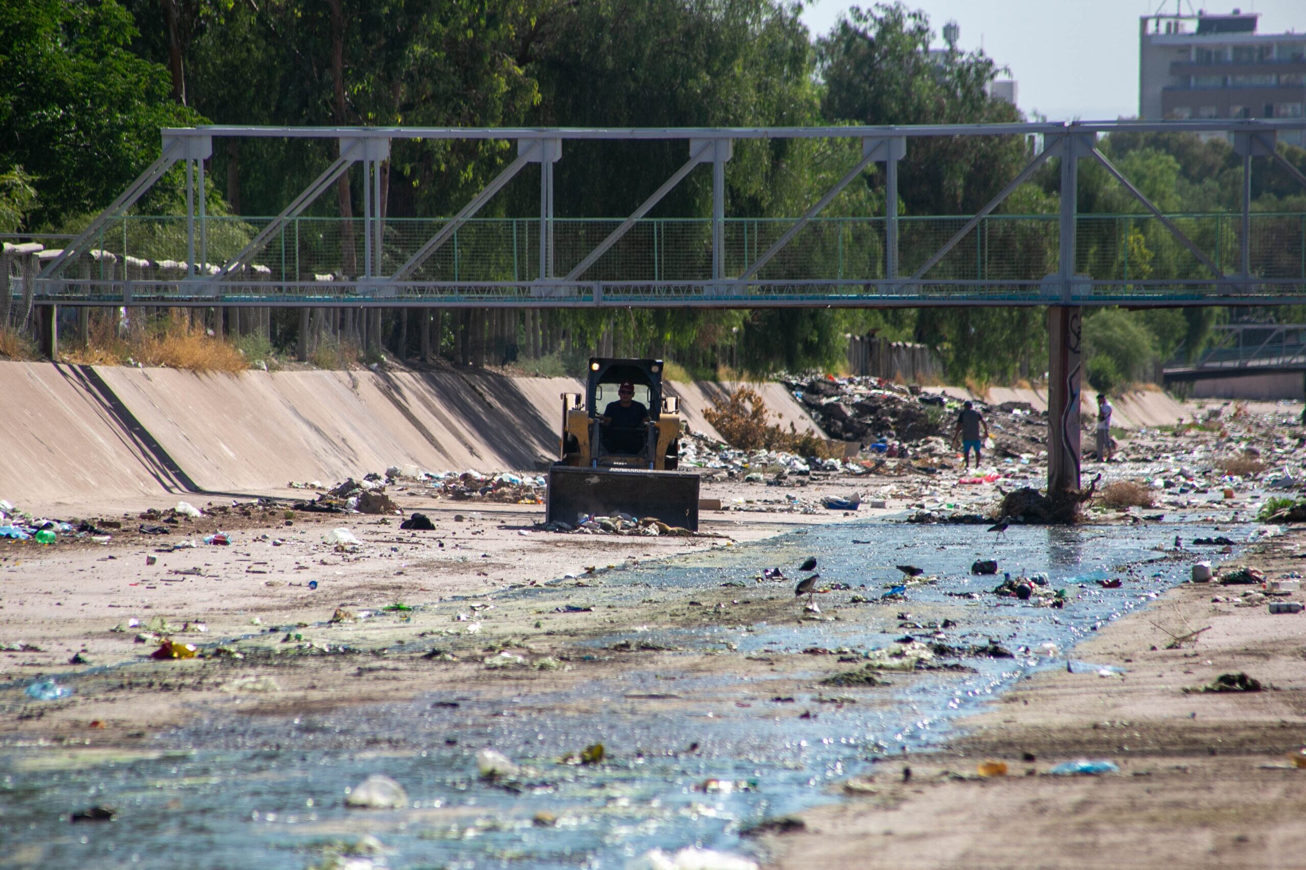 Se limpiaron 530 toneladas de residuos del canal Papagayos