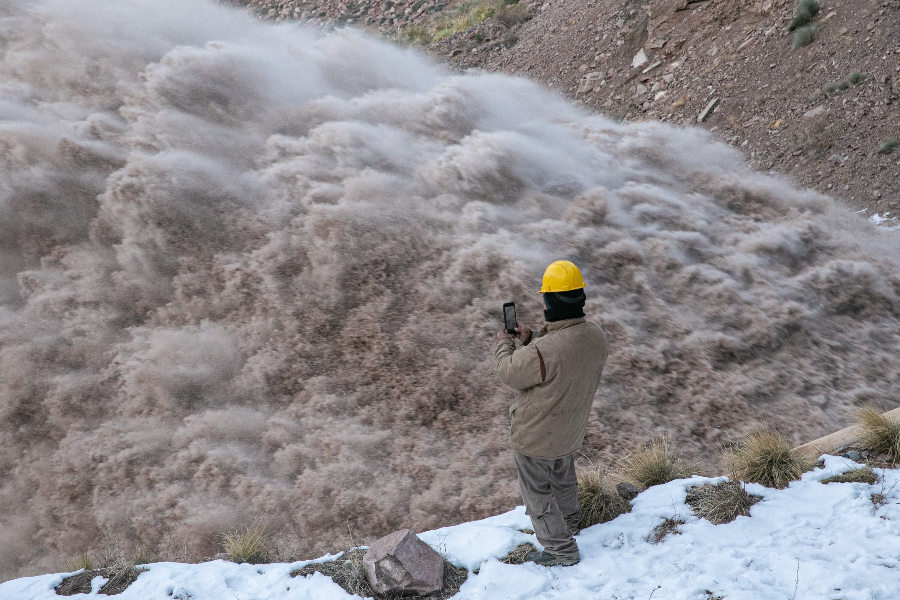 Dique Potrerillos: por qué se limpia el descargador de fondo y qué ocurriría si no se hiciera. Foto: Gobierno de Mendoza.