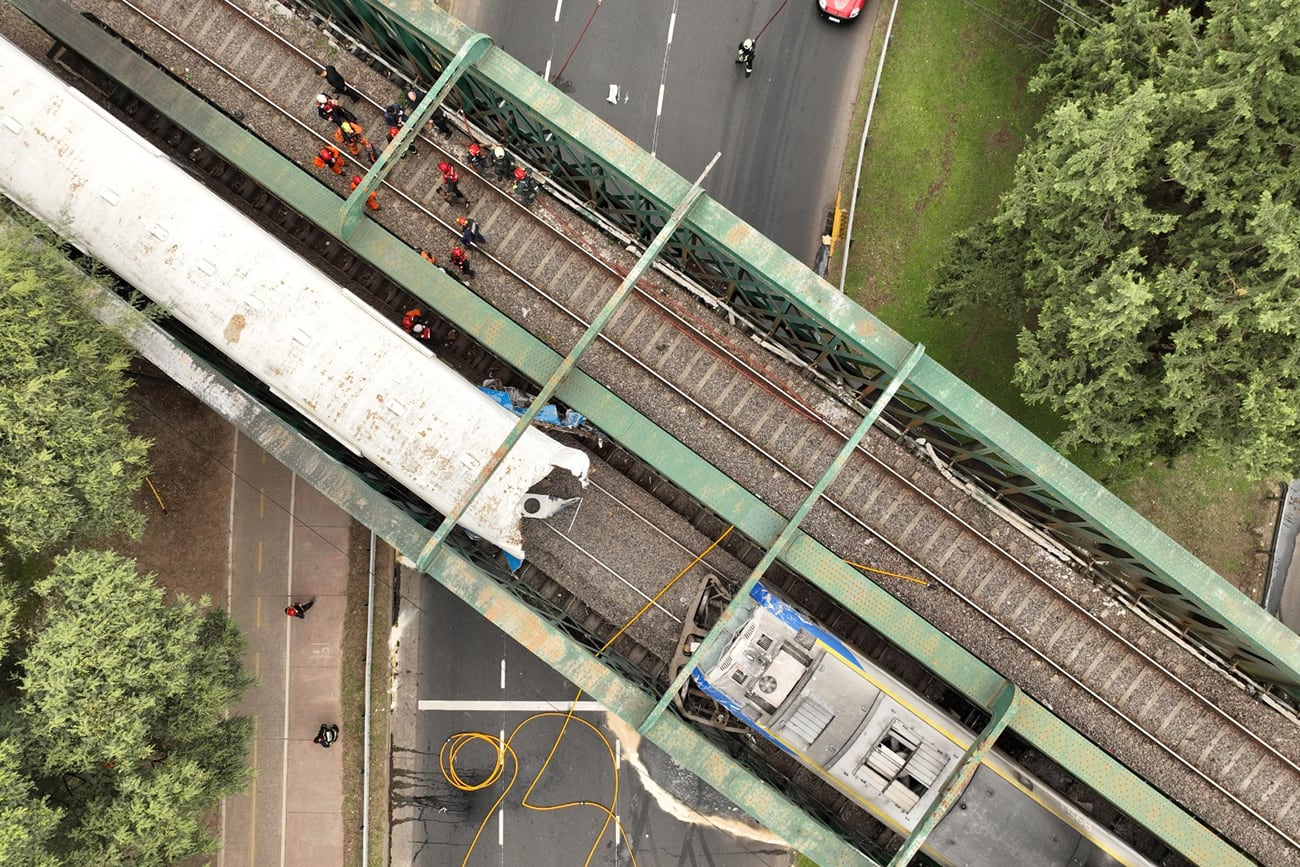 Choque de trenes en Buenos Aires con al menos 90 heridos. (Clarín)