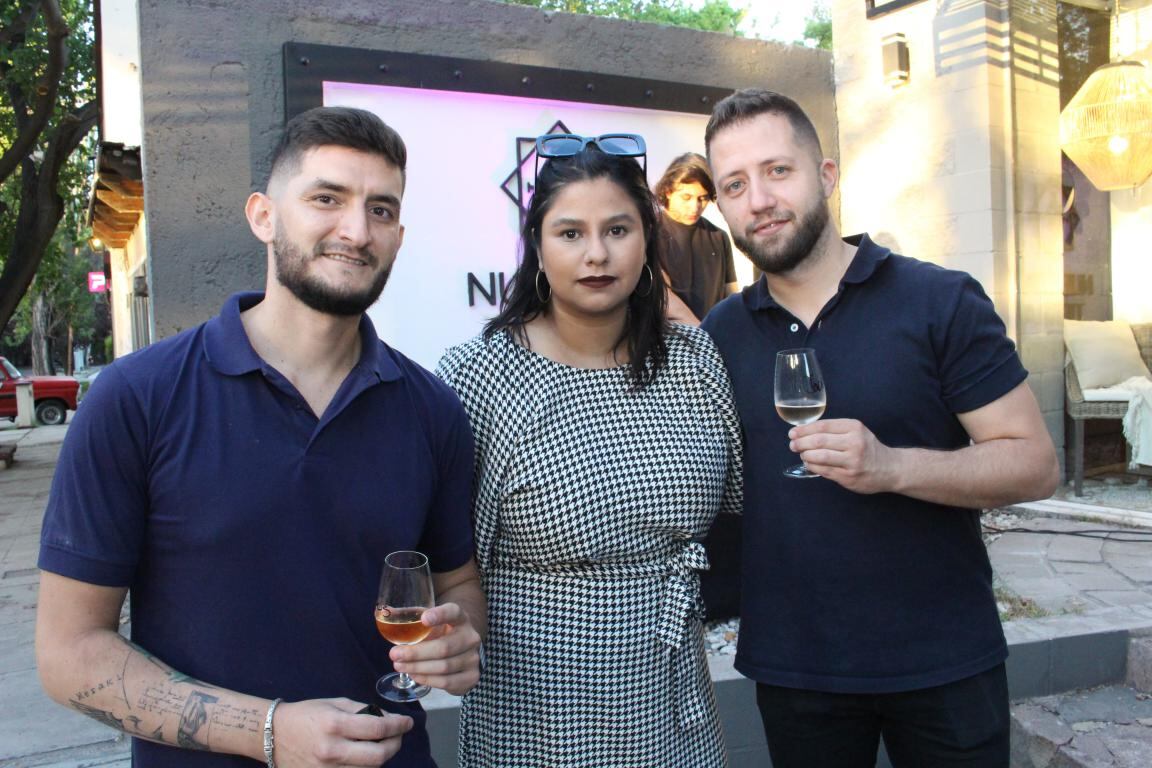 Jesús Garro, Lola Gutierrez y Javier Vaccaro.