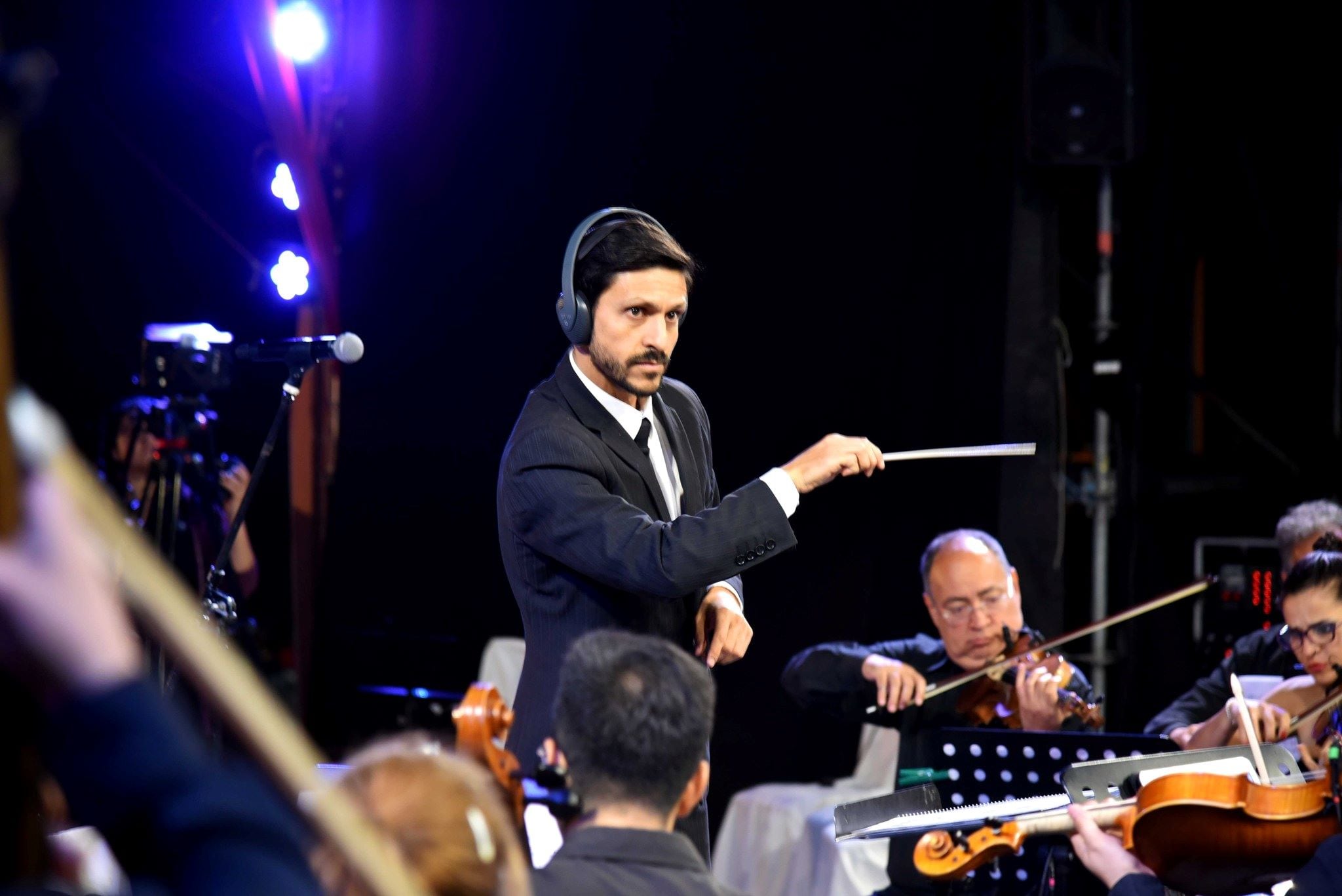 Mariano Peralta, director de la Orquesta Barroca