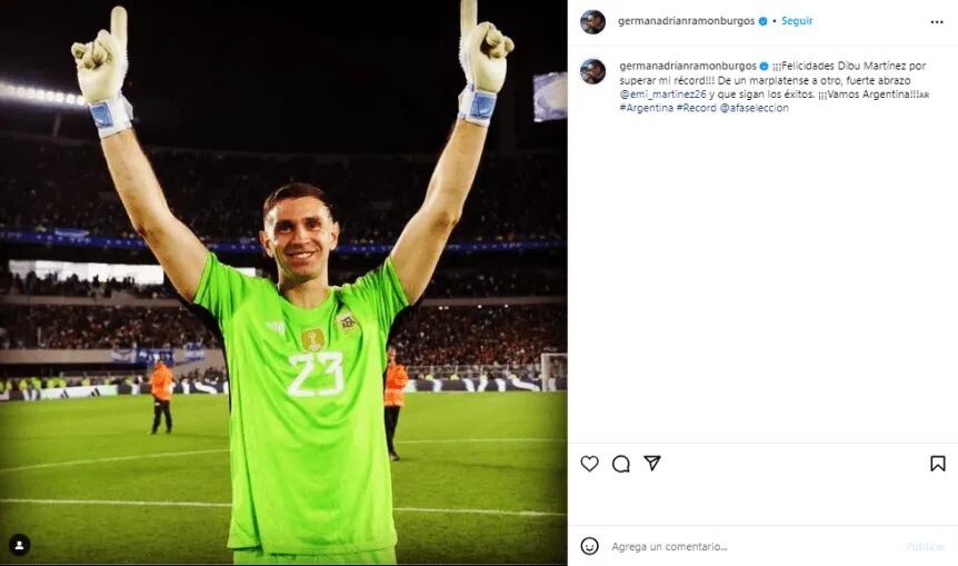 Germán "Mono" Burgos felicitó a Dibu Martínez, tras superar su récord. / Gentileza.