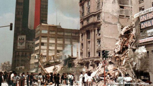 Imagen del trágico terremoto en México de 1985.