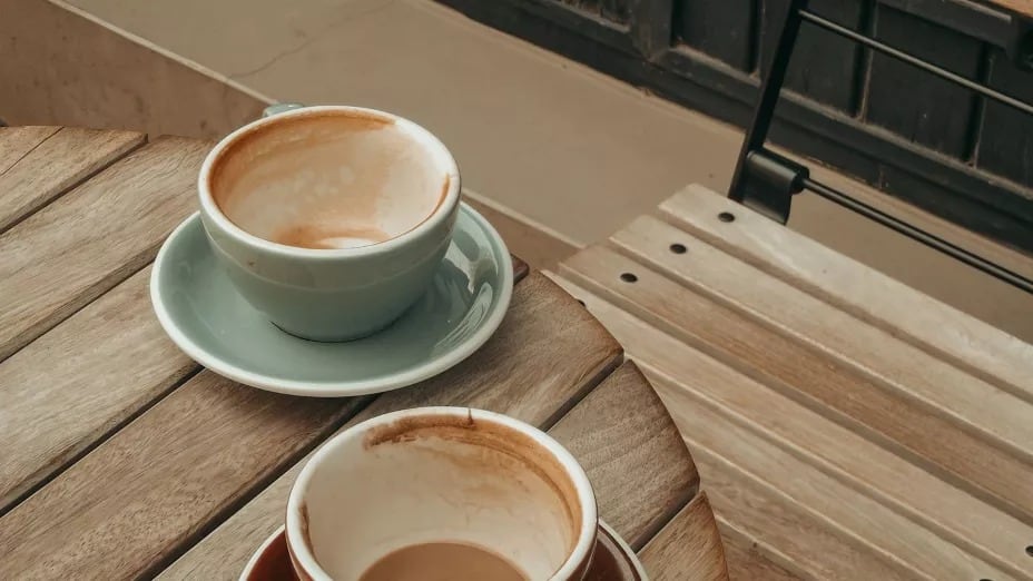 Paso a paso para eliminar las manchas de café