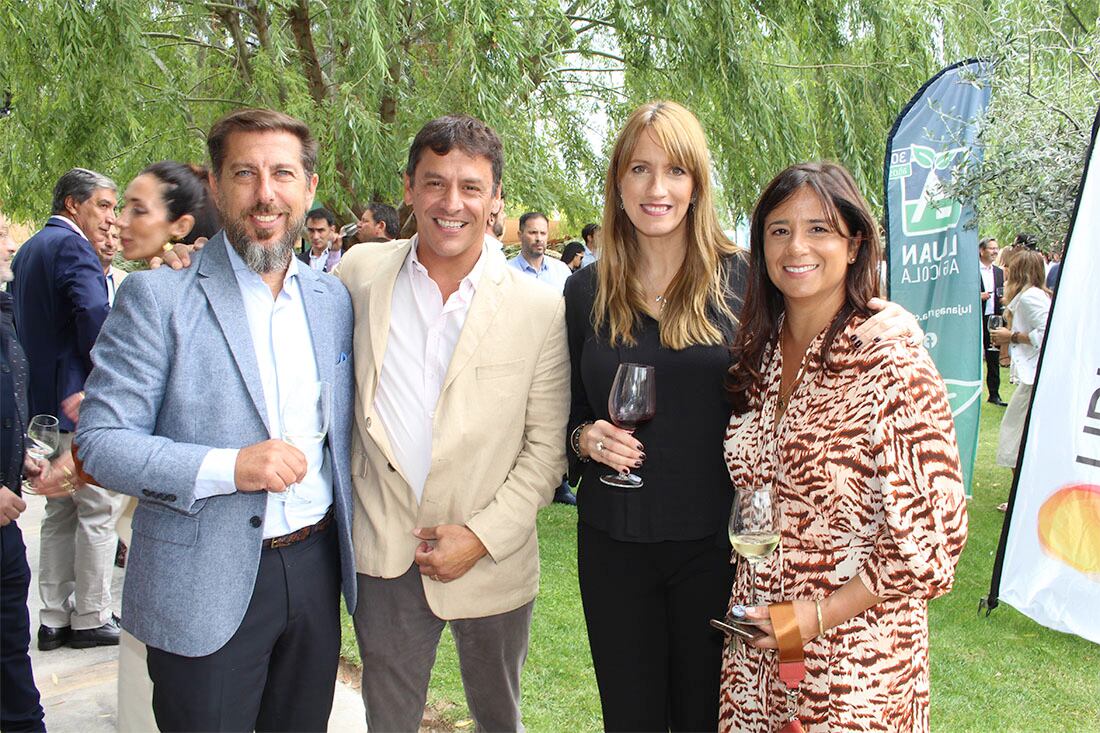 Hernan Norando, Agustín Rodríguez Varela, Julieta Nadín y Marité Badui.
