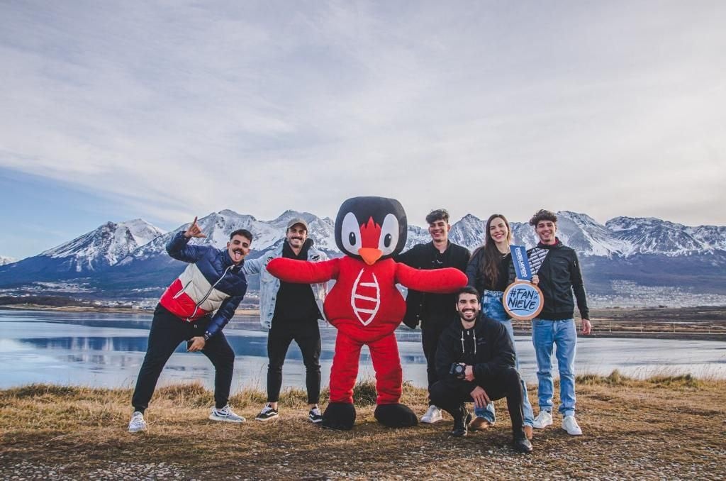 Influencers de Brasil llegaron a Ushuaia para promocionarla