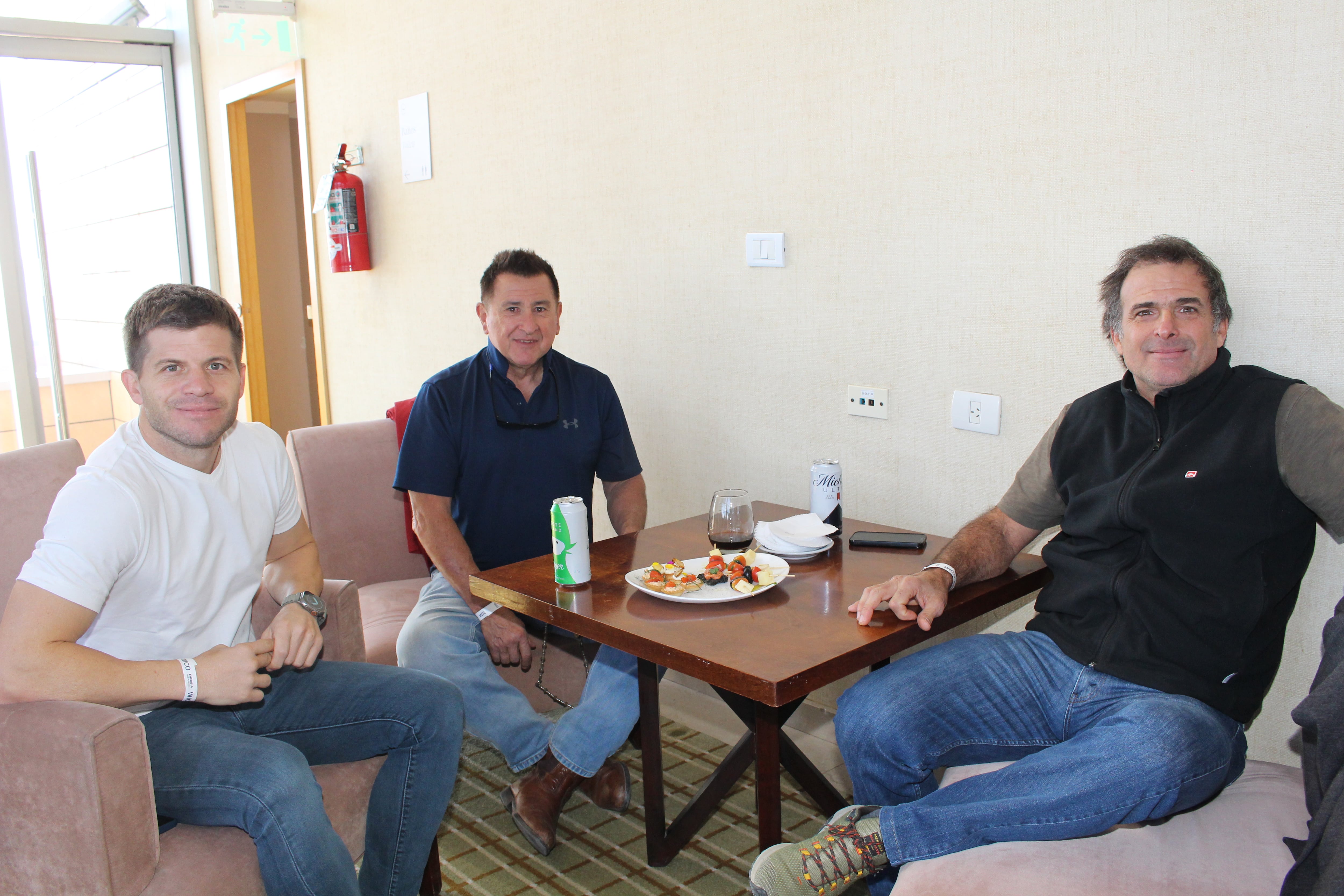 Hernan Fontana, Michel Rohrer y Carlos Araujo.