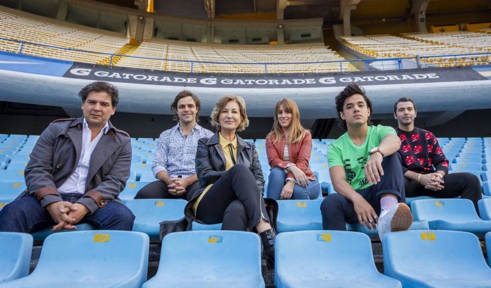 El elenco de la serie sobre la vida de Maradona.