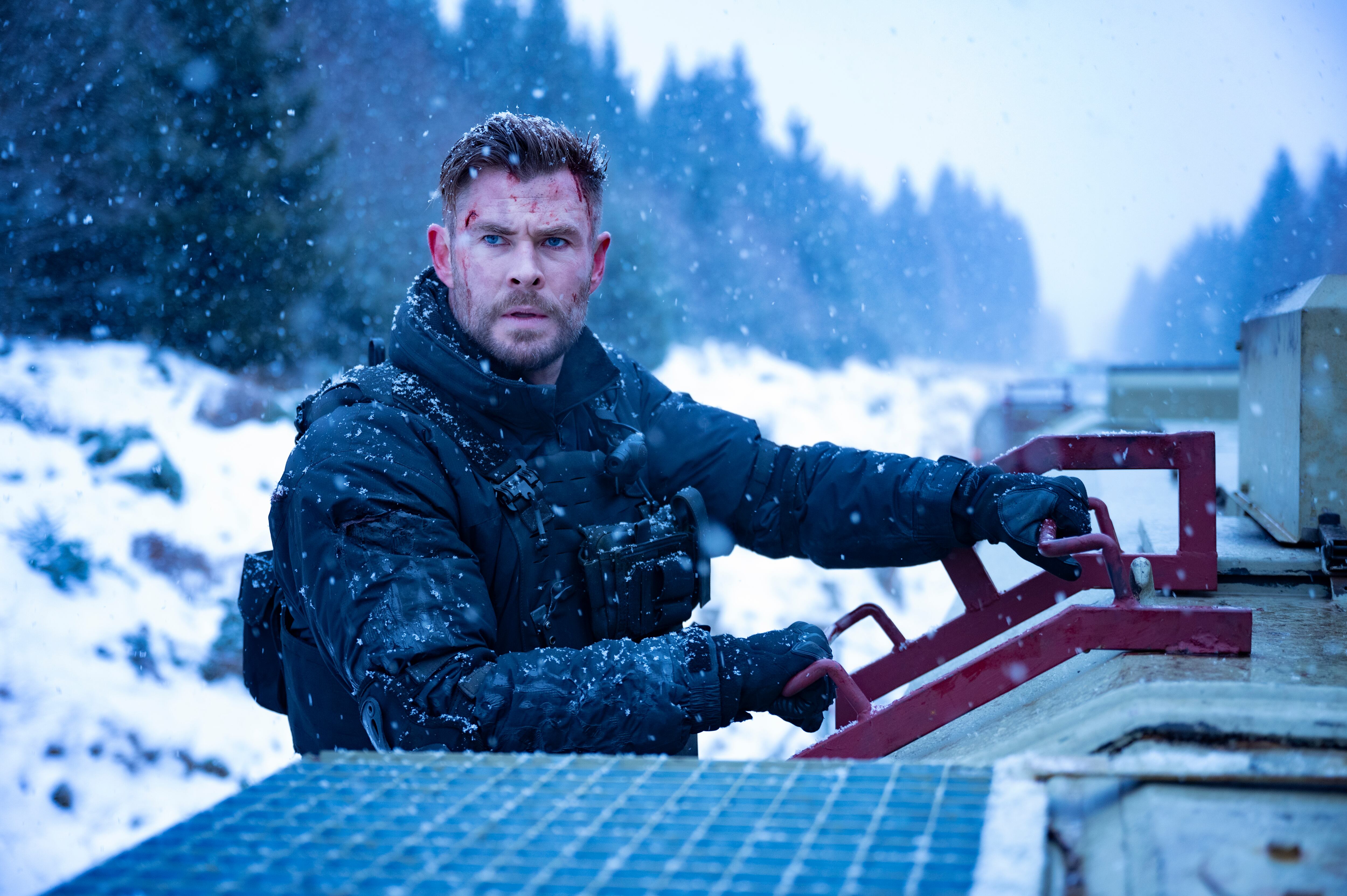 Chris Hemsworth como Tyler Rake en Misión de rescate 2. (Jasin Boland/Netflix)