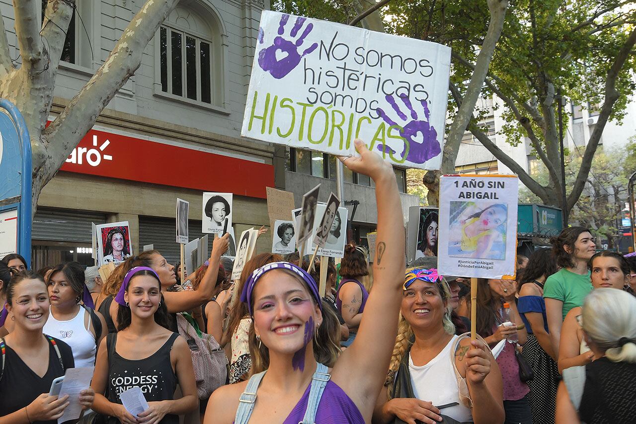 Mendoza 08 de marzo de 2024 Marcha por el día de la mujer 8M. Foto: Marcelo Rolland / Los Andes