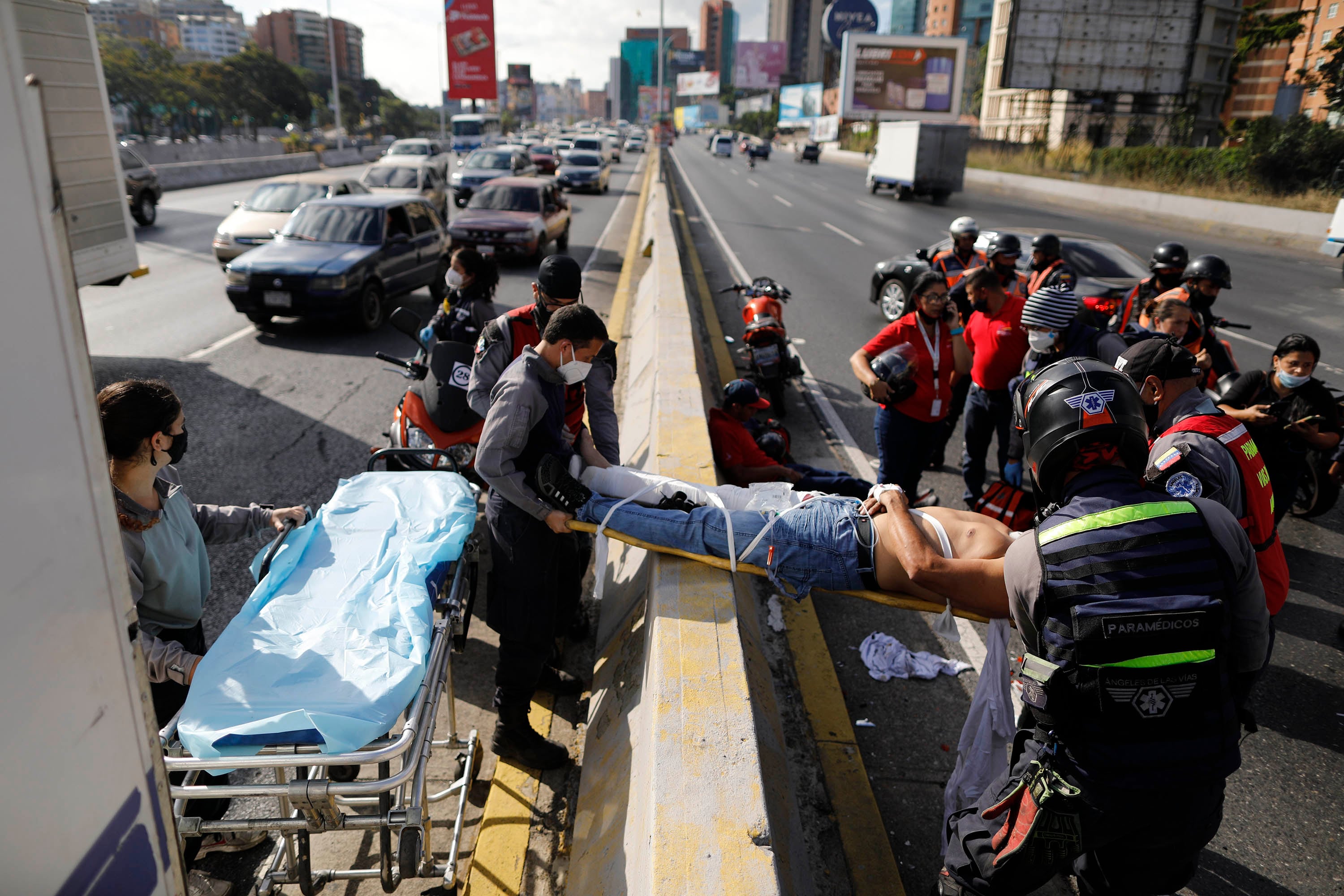 Unos 40 socorristas están disponibles para intervenir en accidentes.