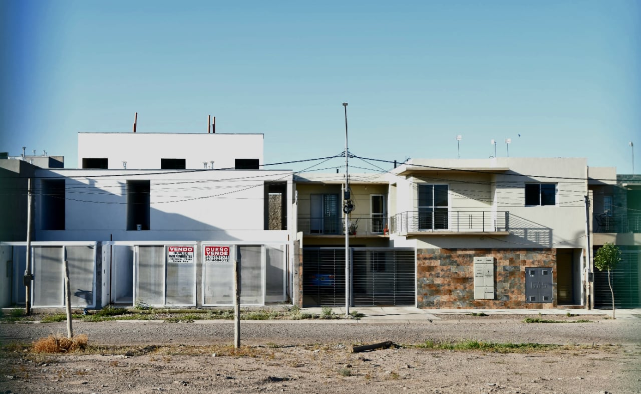 La construcción de departamentos dúplex, un boom de vivienda que crecerá este año en Mendoza. Foto: Los Andes